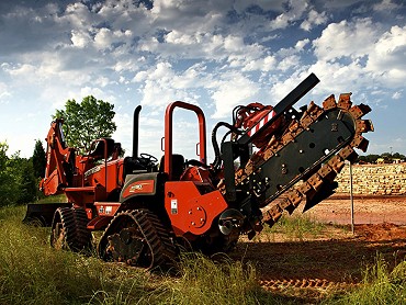 DITCH WITCH RIDE-ON-TRENCHERS