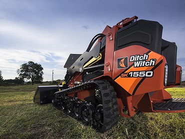 THE POWERFUL DITCH WITCH SK1550 MINI SKID STEER